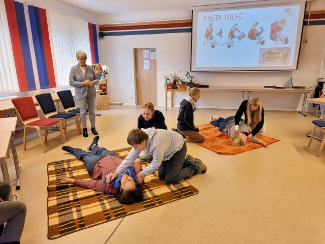 Erste Hilfe im Inselzentrum